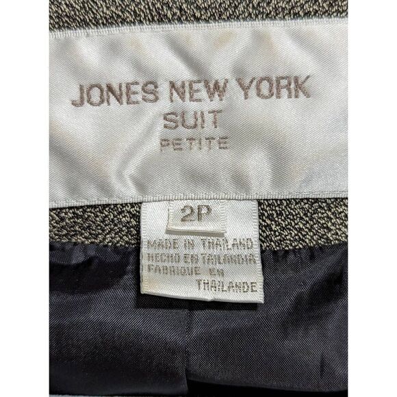 Jones New York Women's Black and Cream Single Breasted Polyester Pant Suit Sz 2P - Picture 3 of 7